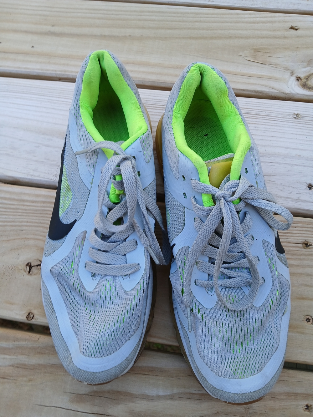 Nike Grey & Neon Green Running Sneakers